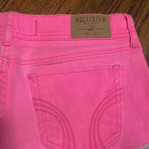 Hollister Hot Pink Distressed Shorts - Picture 4 of 5